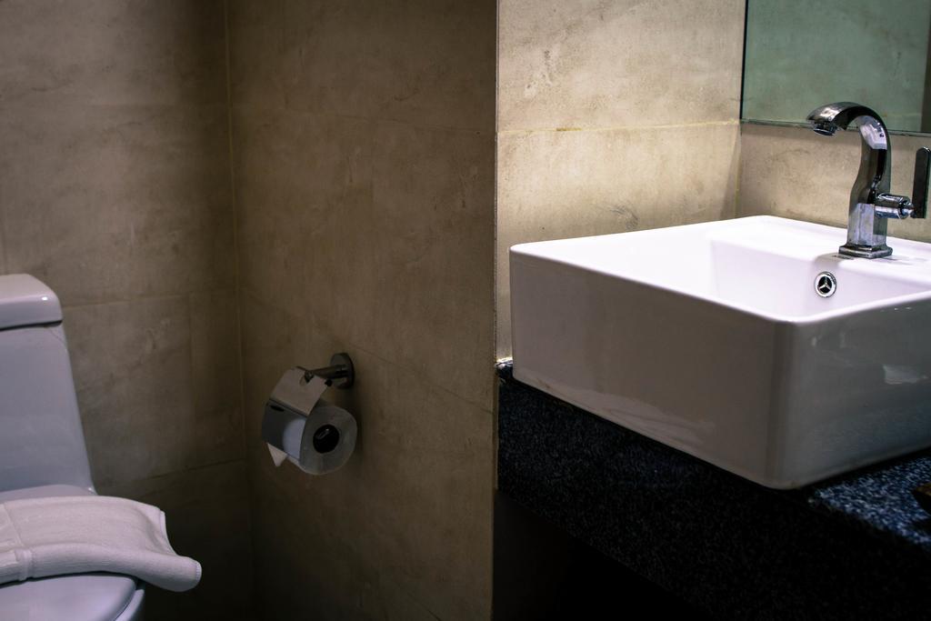 Point Boutique Hotel Phnom Penh Ngoại thất bức ảnh