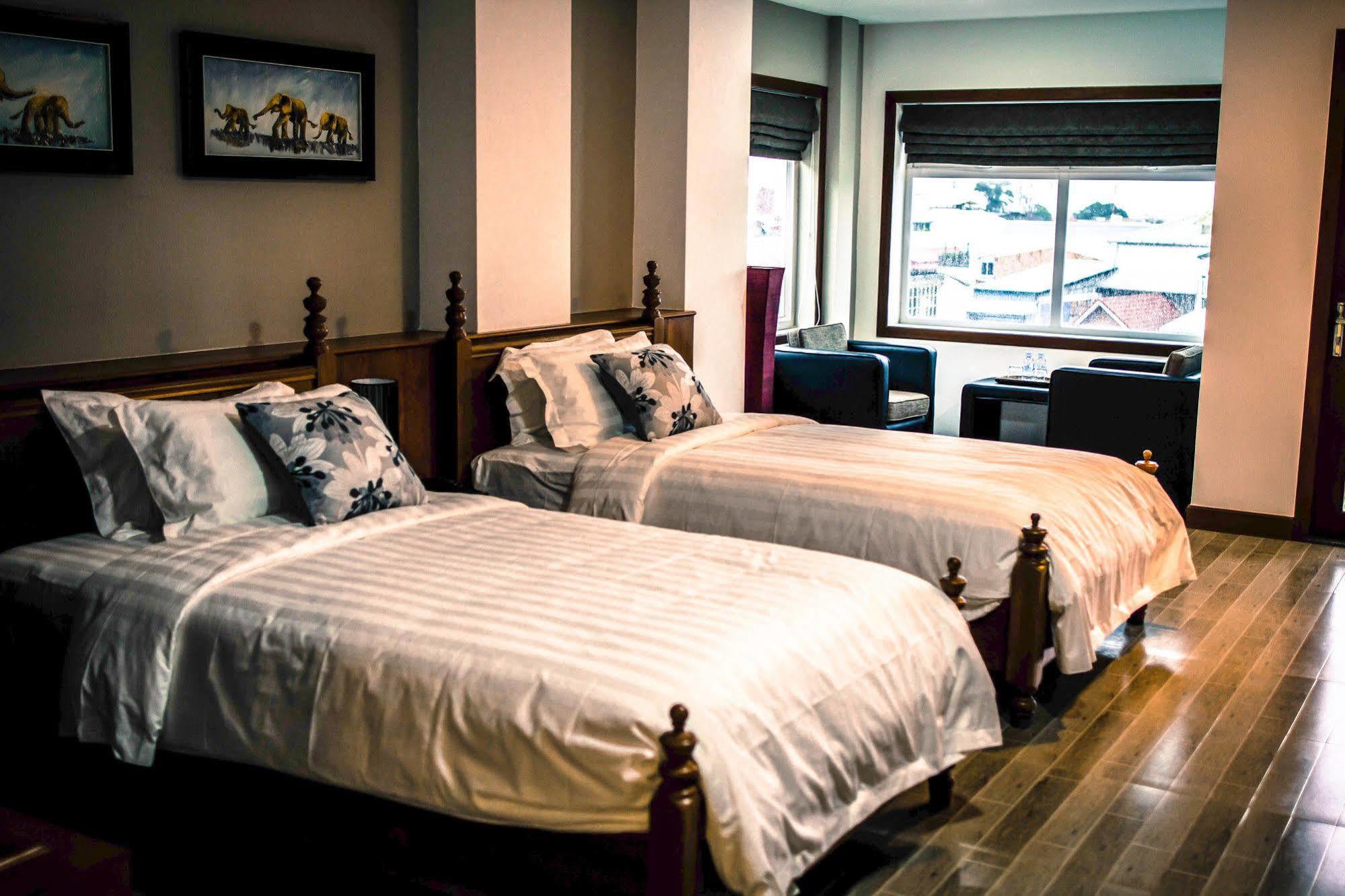 Point Boutique Hotel Phnom Penh Ngoại thất bức ảnh